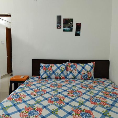 Sharda Homestay Ayodhya Eksteriør bilde